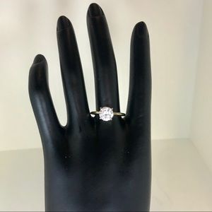 CZ Solitaire Costume Ring Gold-tone SZ 7.5